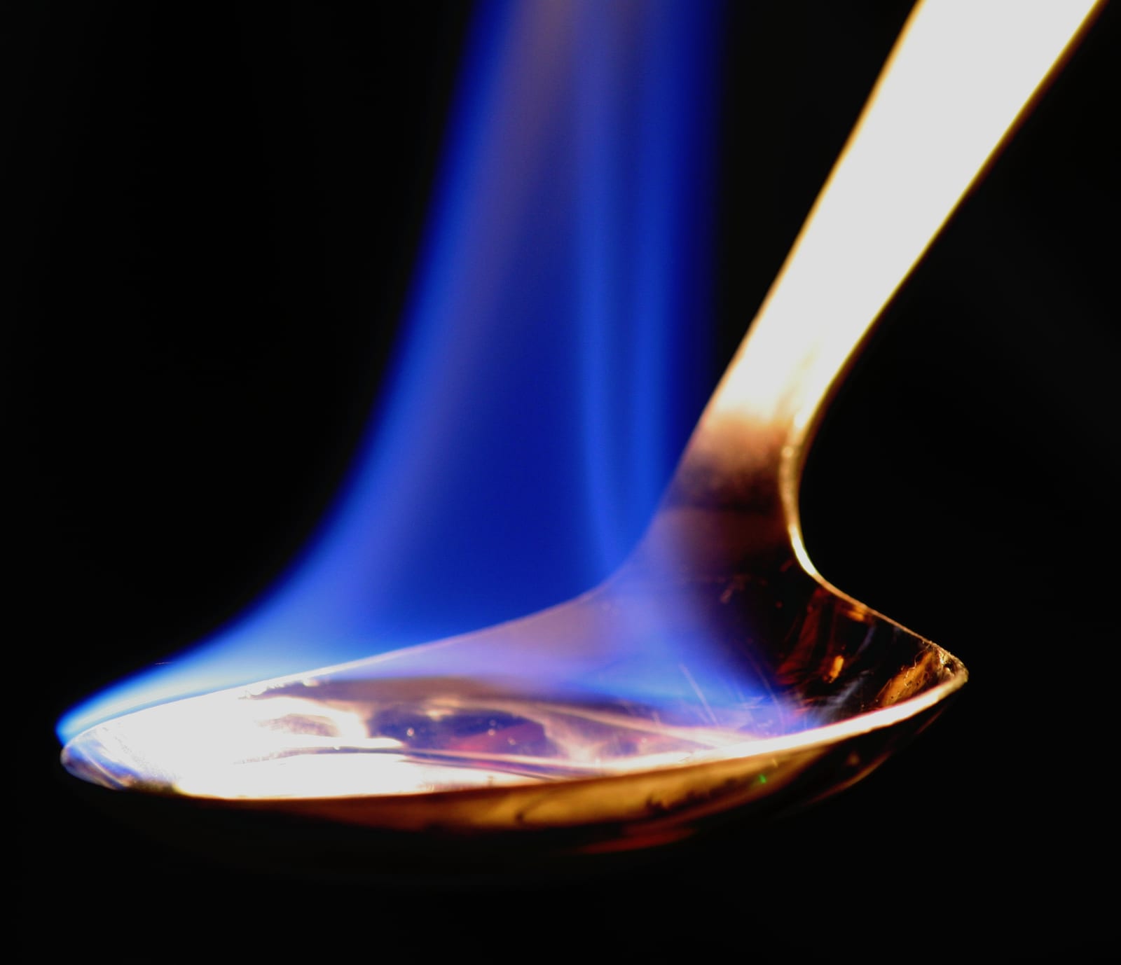 The so-called Czech method of setting the sugar cube alight